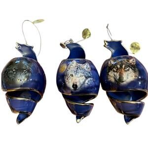 Bradford Editions Vision of the Night Ornament Heirloom Porcelain Wolfs 2003
